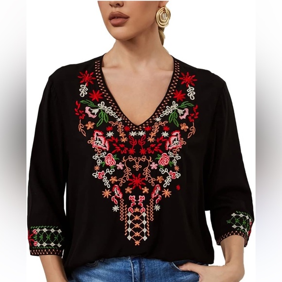 Chic Black Embroidered Women's Blouse - Picture 1 of 7
